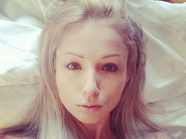 valeria-lukyanova-without-makeup-barbie-doll-16